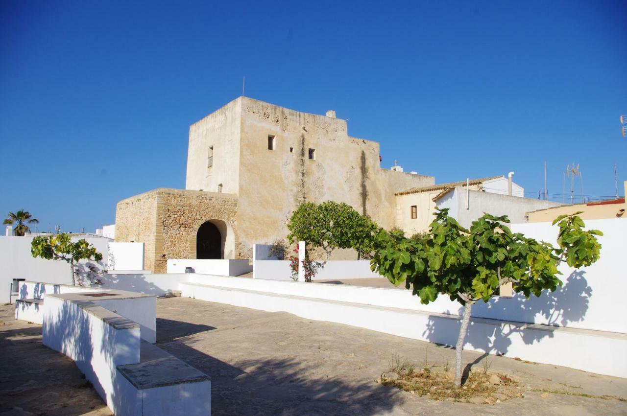 Pep Antonina Villa